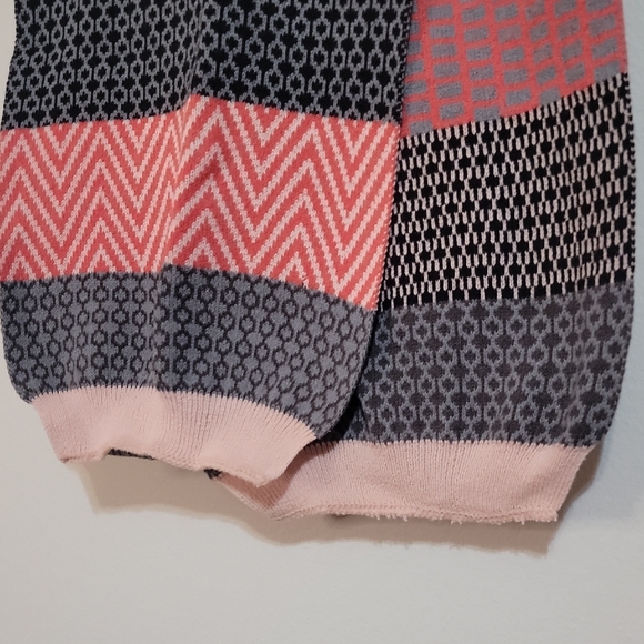 Stylish Multicolor Patterned Scarf - Picture 2 of 2